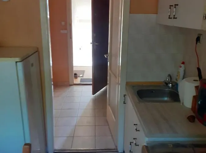 Jokai 贝凯什乔包